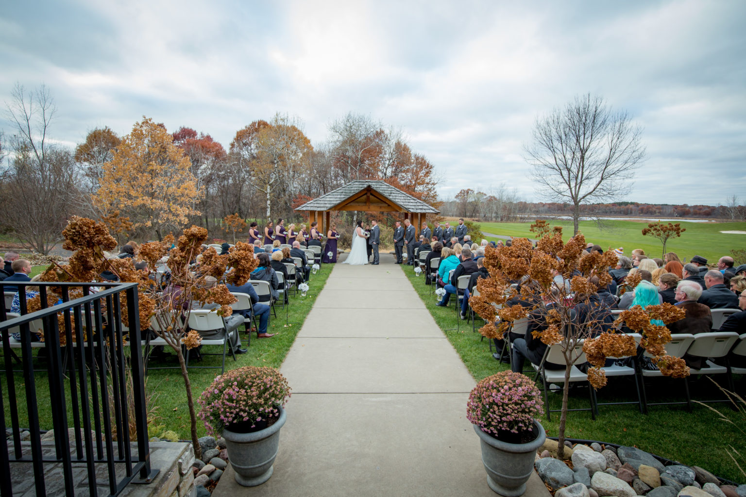 14-best-small-wedding-venues-in-minnesota-studio-veil